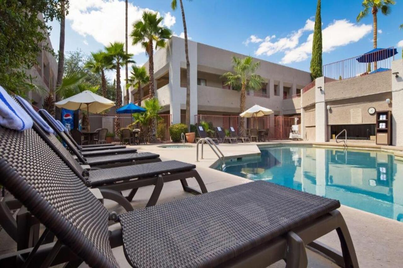 Best Western Innsuites Tucson Foothills Hotel & Suites Buitenkant foto